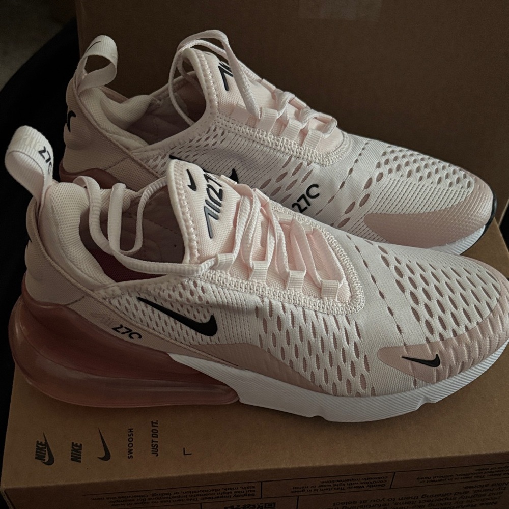 Nike Air Max 270 Light Pink Sneakers